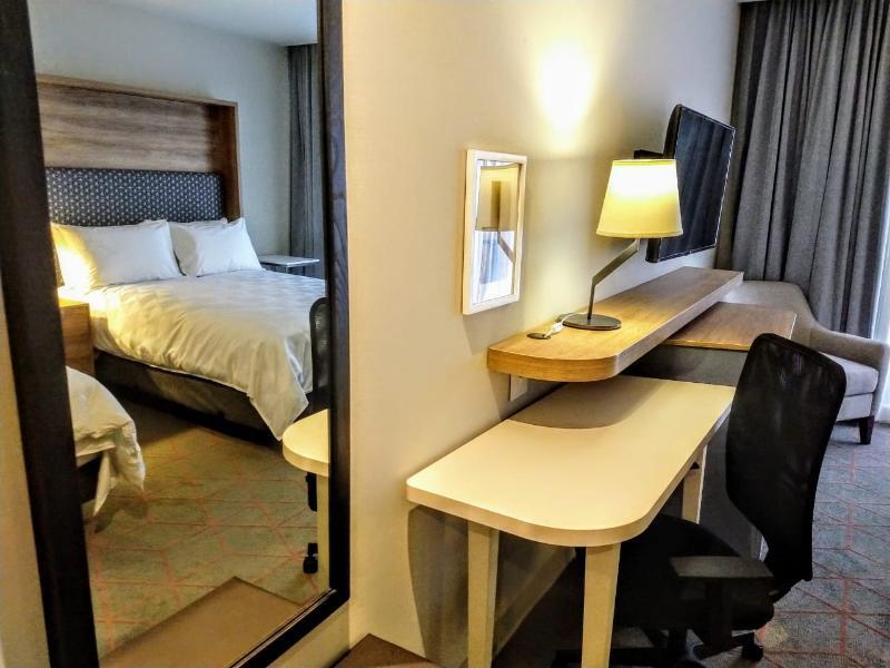 Holiday Inn & Suites - Aguascalientes By Ihg Zewnętrze zdjęcie